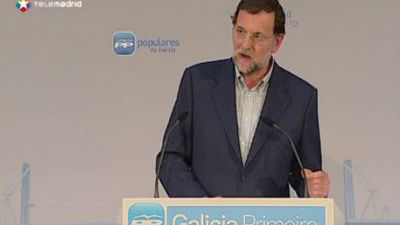 Rajoy dice que con valores y unidad "no hay crisis que nos pueda doblegar"