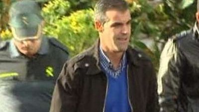 Detenido un hombre por asaltar comercios y atracar a viandantes en Vallecas