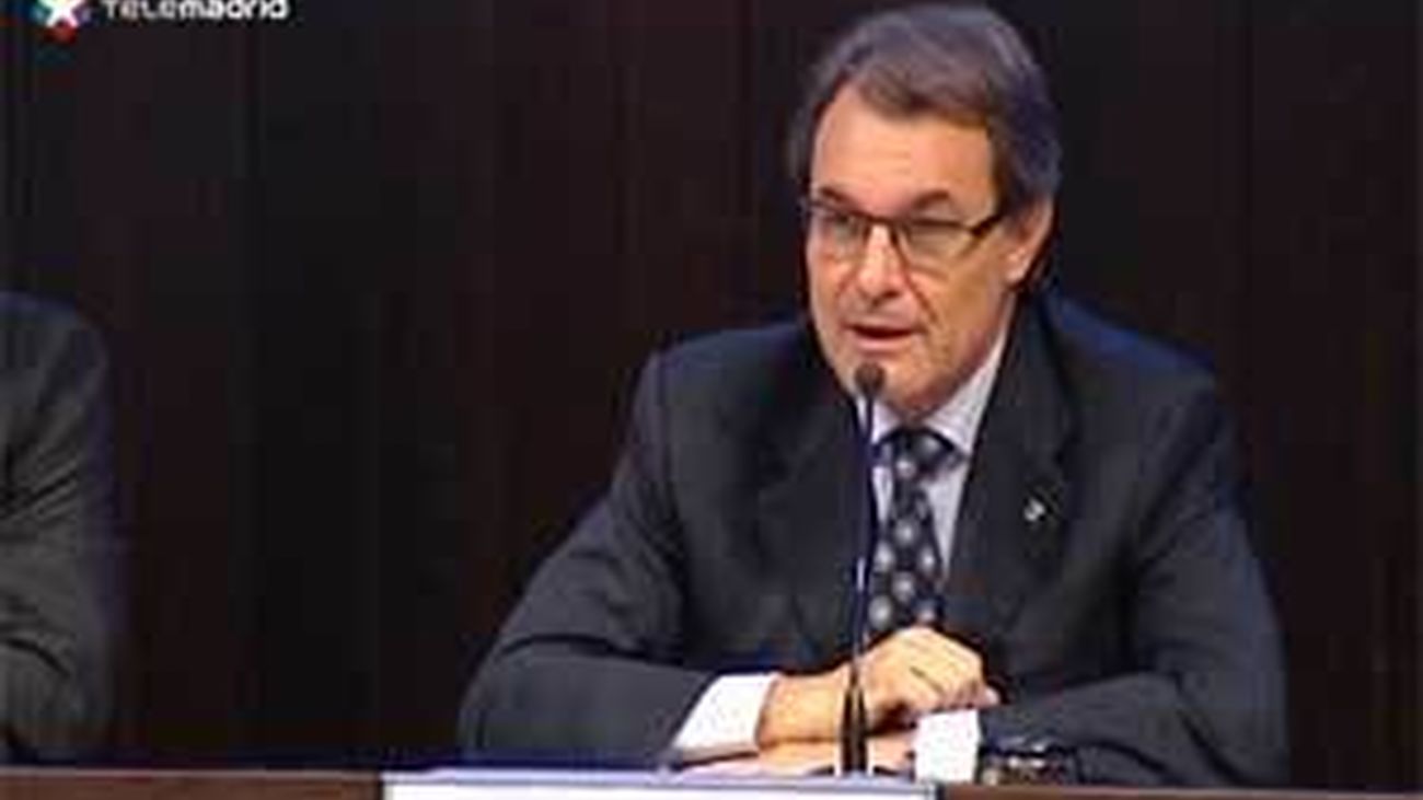 Mas pide a los cónsules que difundan una visión positiva de Cataluña