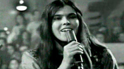 Vuelve la voz de Cecilia con una canción inédita