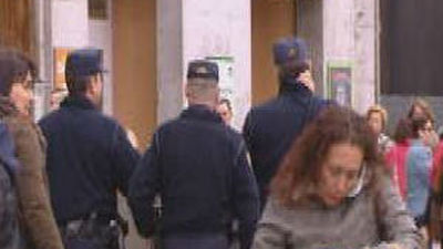 La policía redobla la vigilancia en el centro por el aumento de los atracos