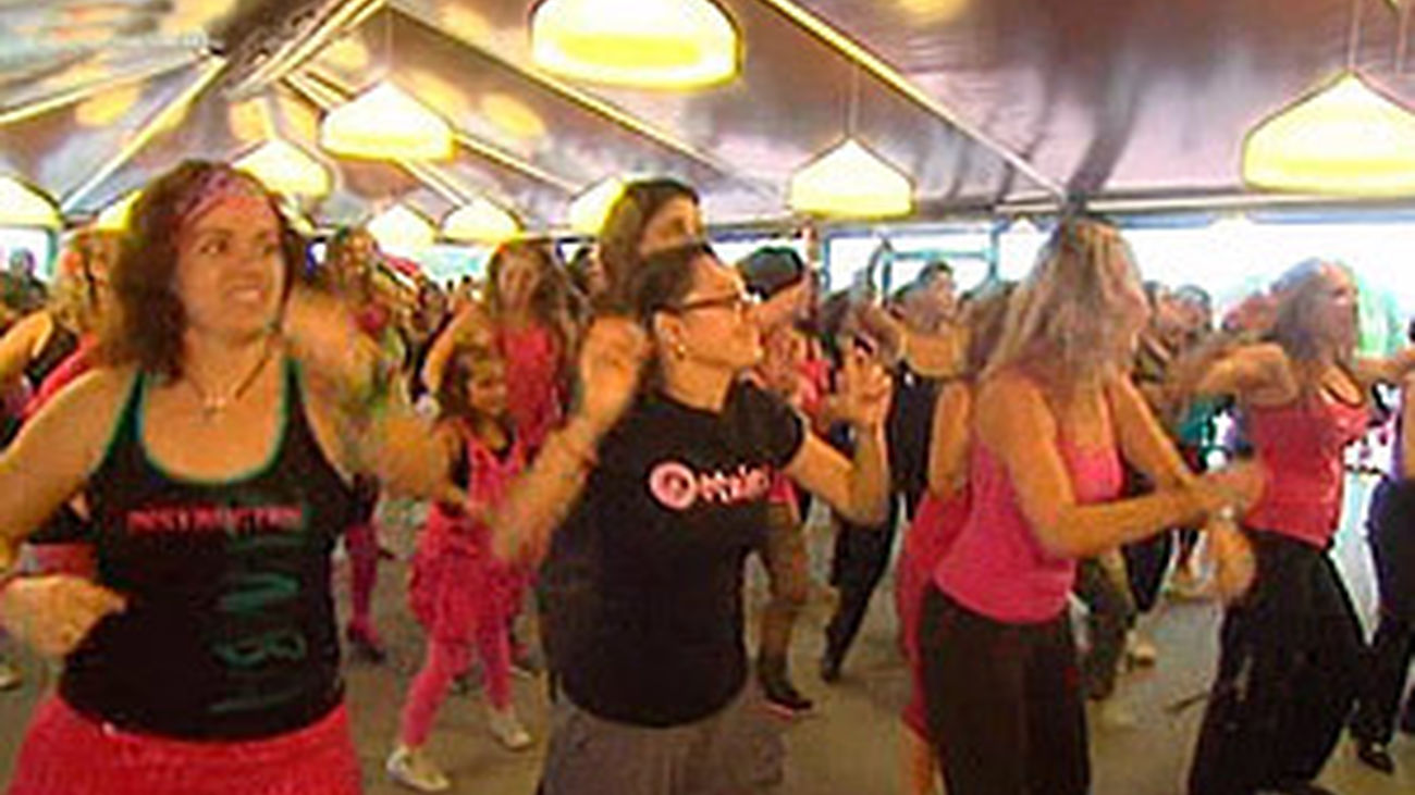Sesión solidaria de 'Zumba' en Majadahonda
