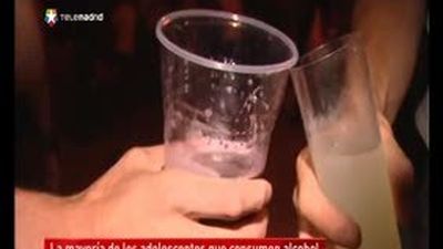 Los estudiantes de secundaria beben en los botellones tanto como los universitarios