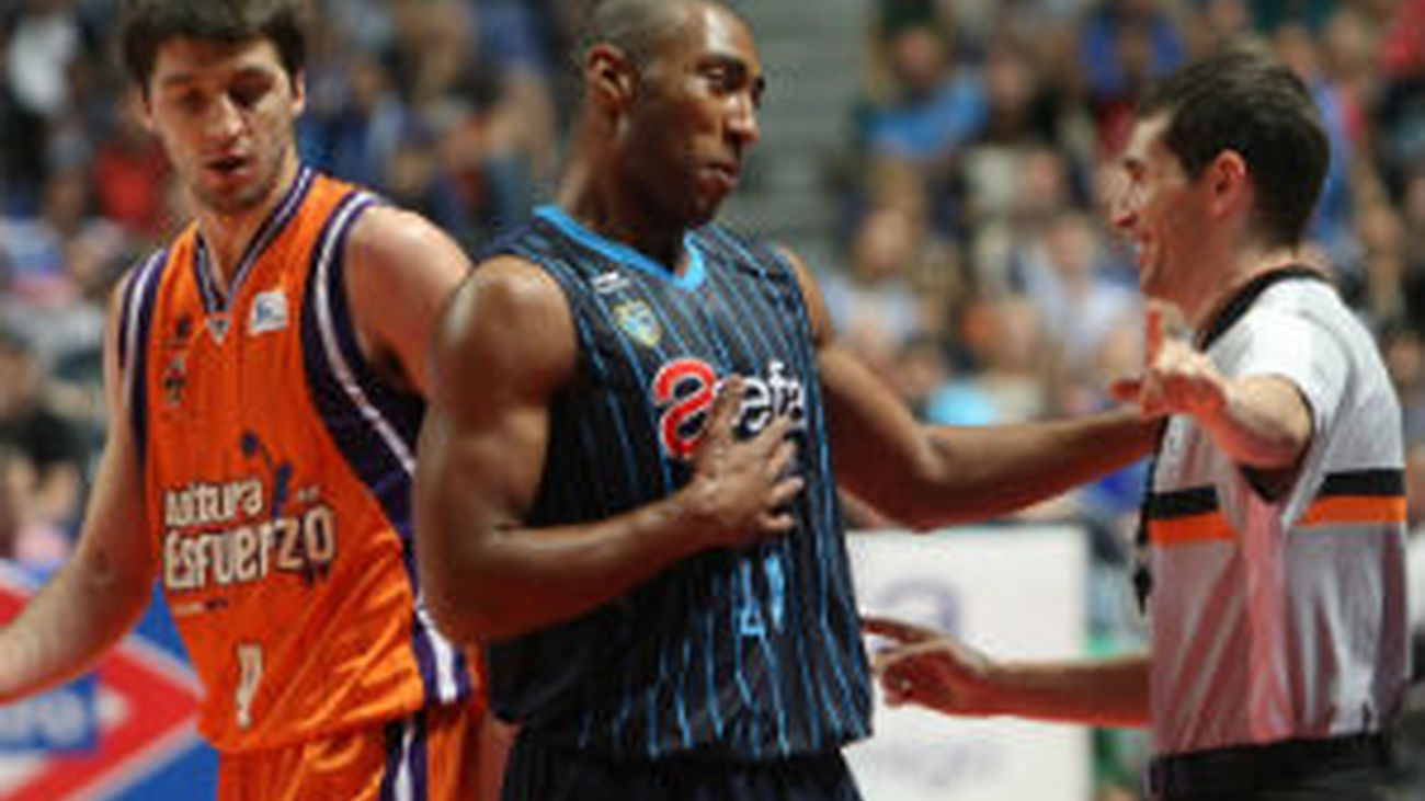 El Valencia vence al Estu y el Lagun Aro al Fuenlabrada