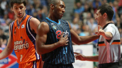 El Valencia vence al Estu y el Lagun Aro al Fuenlabrada