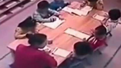 Una profesora golpea más de 100 veces a sus alumnos de cinco años