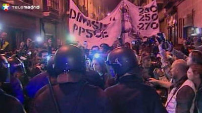 Cifuentes abre un expediente a 50 convocantes de la protesta ante el Congreso