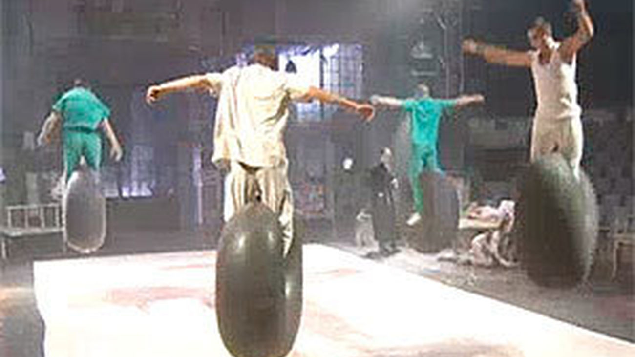 En este circo están de atar