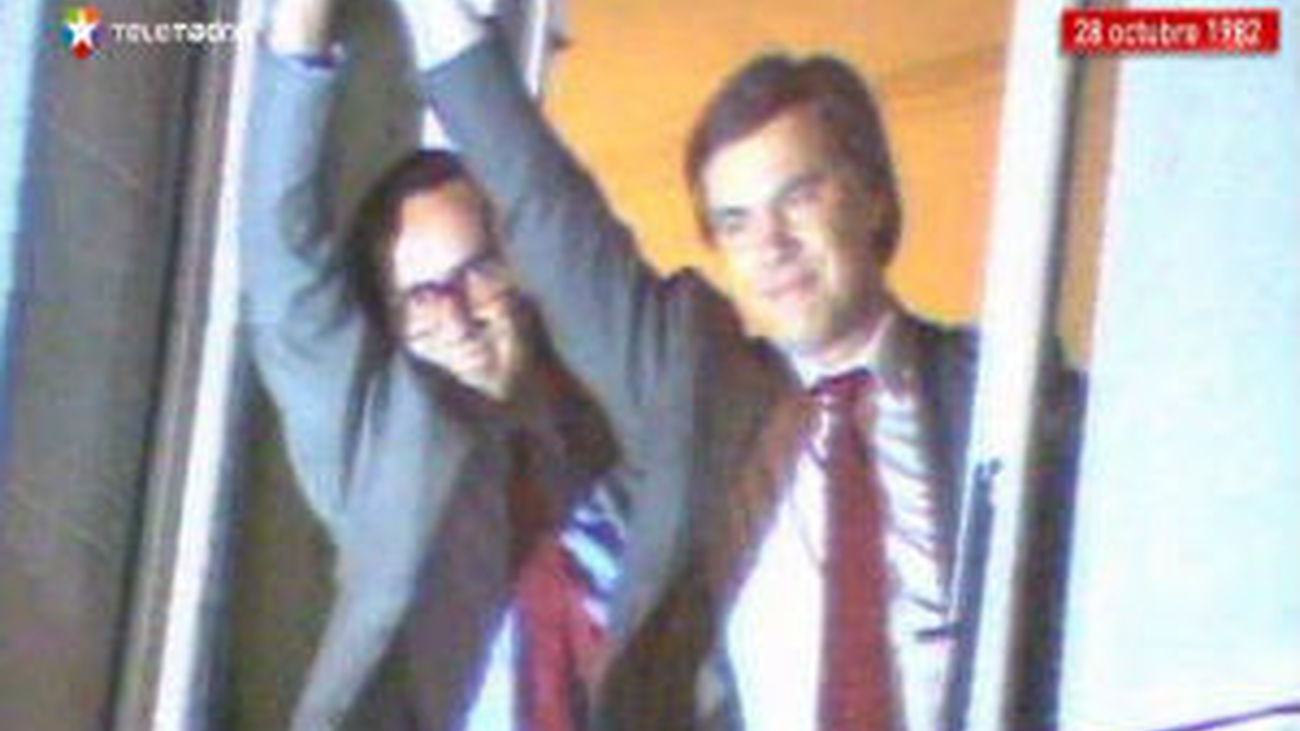 Rubalcaba señala que hay que "cambiar el  PSOE para que siga siendo el PSOE"