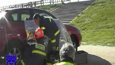 Muere un motorista arrollado por un coche al intentar robar un bolso