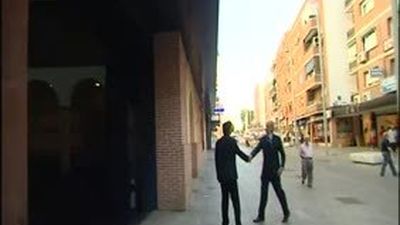 Enrique Ruiz Escudero (PP) visita el Centro Cultural 2 de Mayo de Móstoles