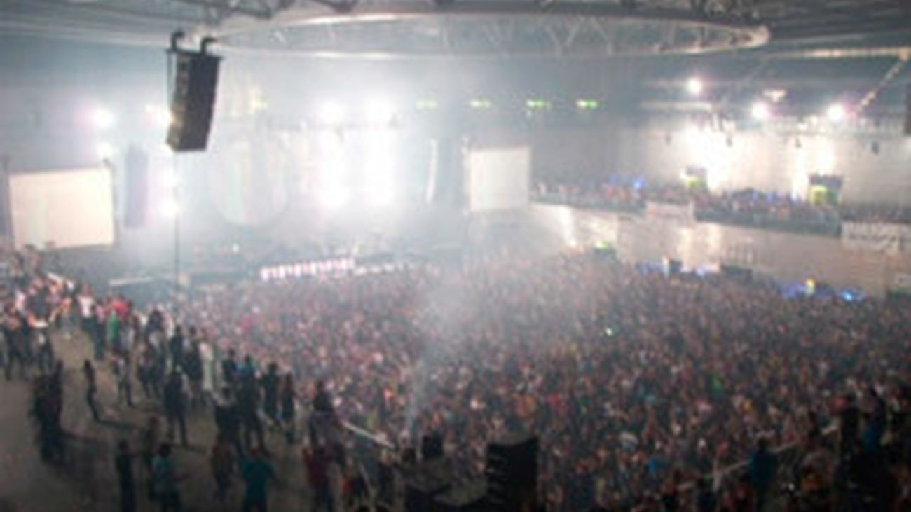 El lanzamiento de una bengala podría haber sido la causa de la avalancha