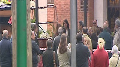 Familiares y amigos despiden a las fallecidas en el Madrid Arena