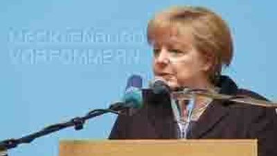 Merkel: "los países de la eurozona deben estar preparados para ceder soberanía"