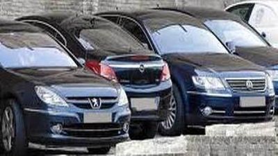 El Gobierno reducirá "muy significativamente" los coches de altos cargos del Estado