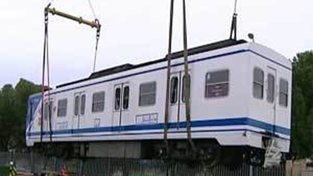 Metro obtiene casi 5 millones de euros con la venta de trenes en desuso a Buenos Aires