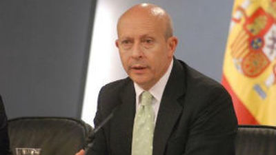 Wert asegura que el Gobierno defenderá  la "hoja de ruta" contra la piratería