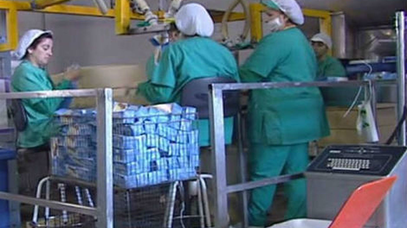 El crecimiento de las exportaciones reduce al 0,1 % la caída del PIB