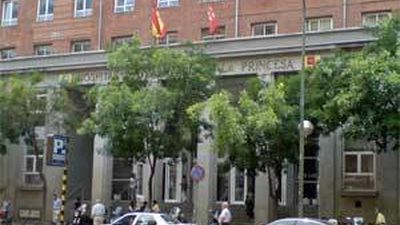 La transformación del Hospital de La Princesa enfrenta a Botella y González