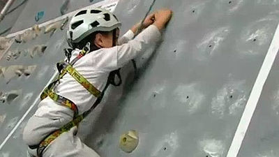 Se suben por las paredes... desde bien pequeños