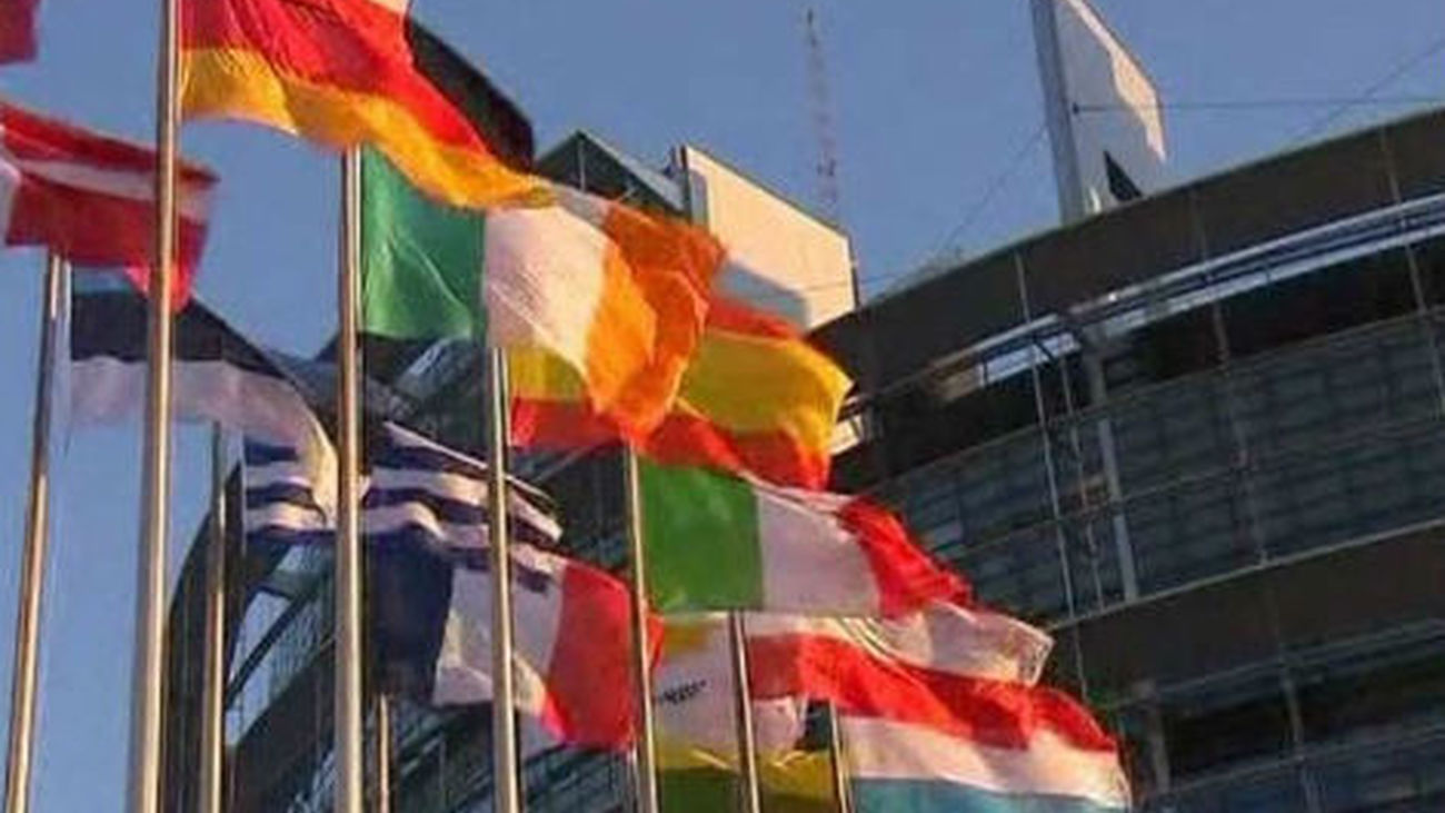 La UE trata de cerrar el presupuesto 2013 antes de la medianoche