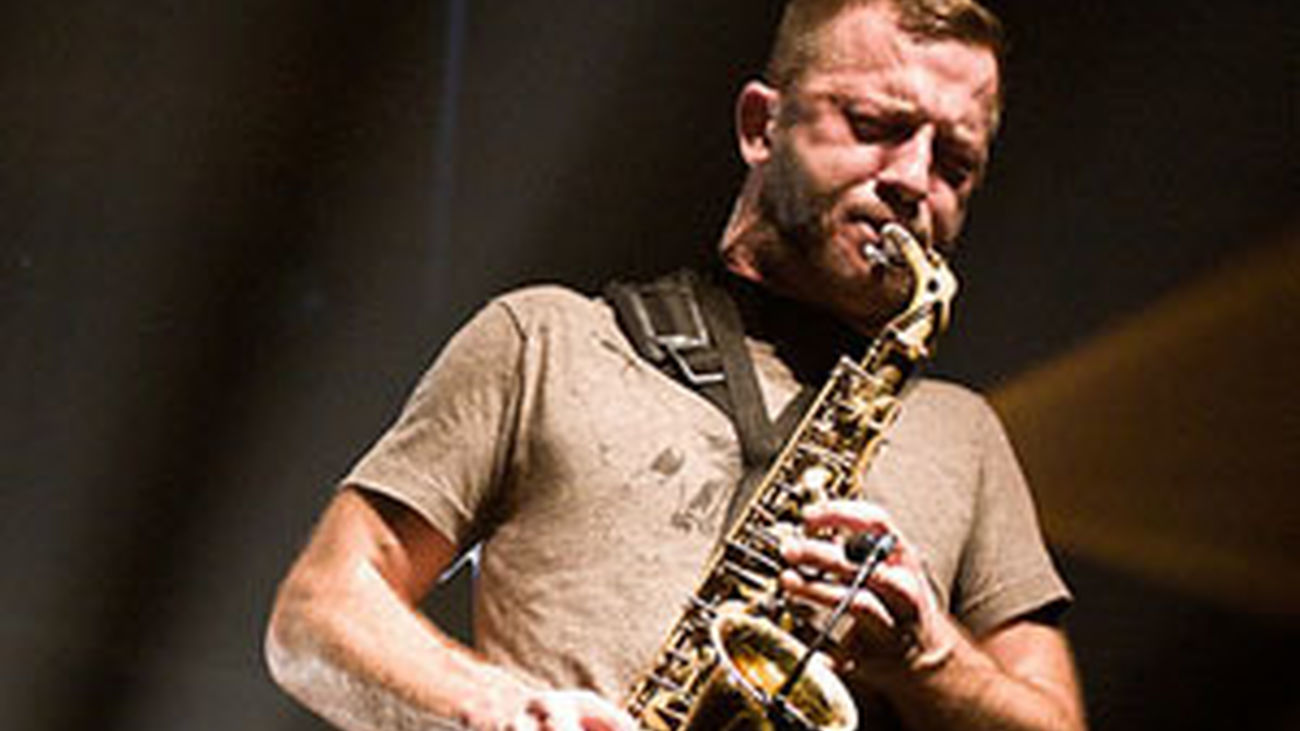 El saxofonista Colin Stetson