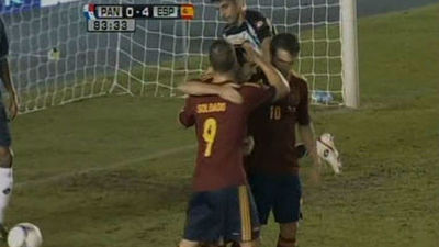 1-5. España mostró en Panamá su condición de campeón del mundo