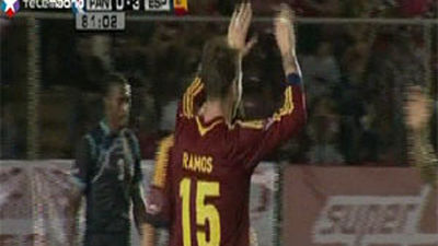 Ramos y su precioso golpeo de balón