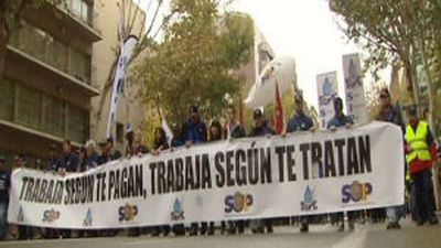 Unos 5.000 policías protestan en Madrid contra los recortes salariales