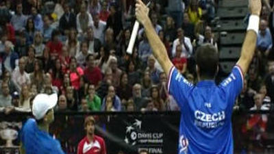 La República Checa toma el mando con el triunfo de Stepanek-Berdych