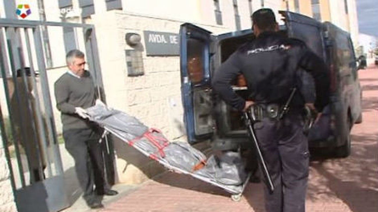 La joven muerta en Parla sufría palizas de su pareja, con el que tiene un niño