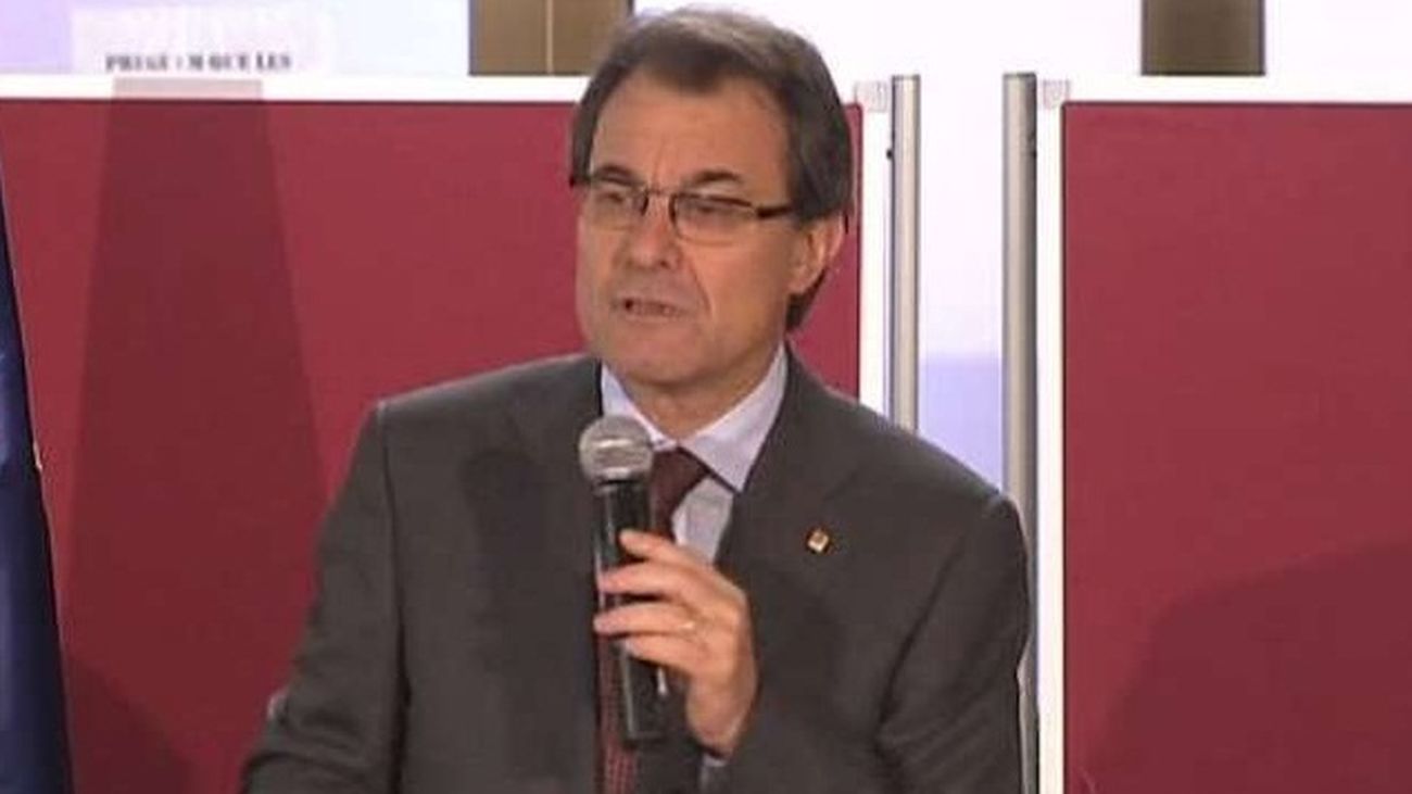 Artur Mas y el expresidente, Jordi Pujol, interponen sendas querellas contra El Mundo