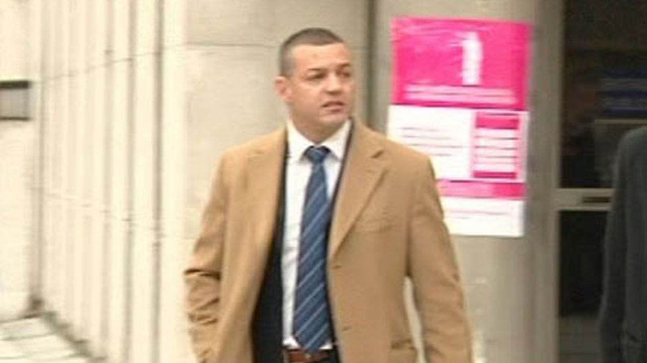 Miguel Ángel Flores