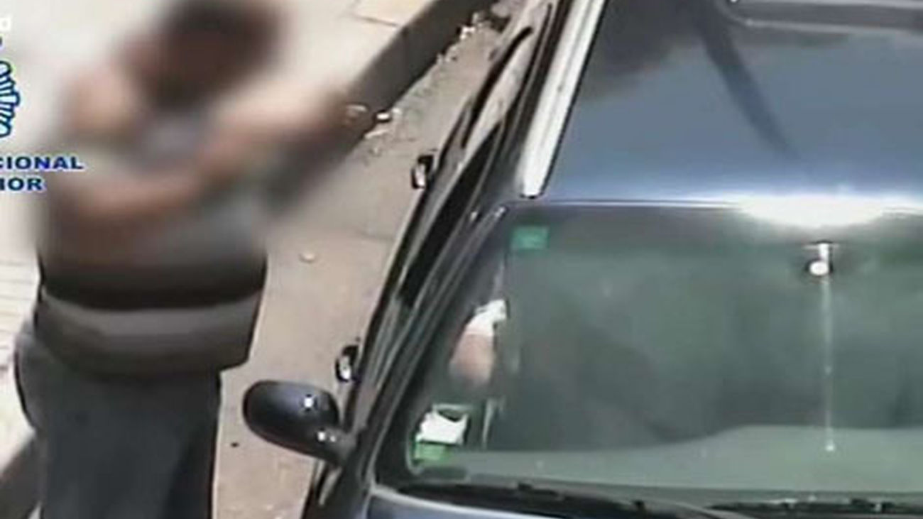 Desarticulada una banda dedicada a formar "policías ful"