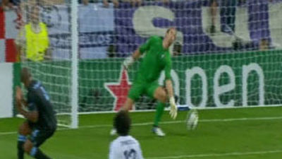 Mourinho centenario ante un Manchester City que se aferra a la vida