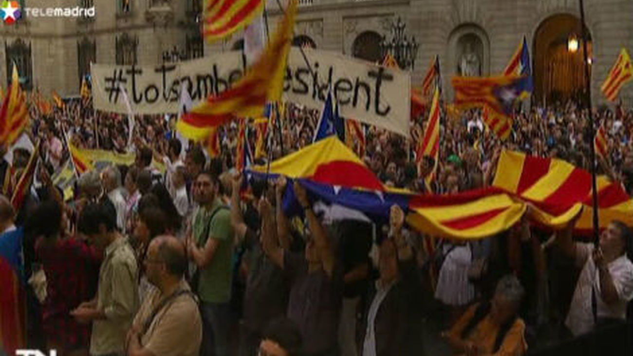 C's y PP denuncian la convocatoria de una concentración de apoyo a Mas