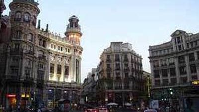 Santander vende su histórica sede de Madrid a Villar Mir