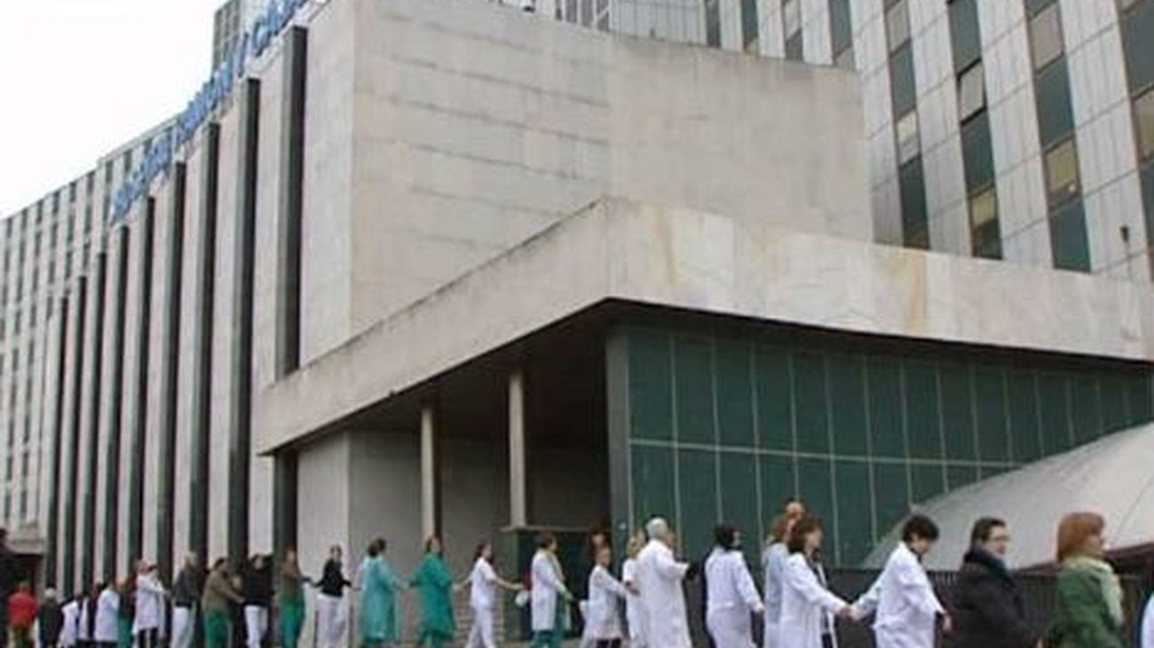 La Comunidad cifra la huelga sanitaria en torno un 25% y los sindicatos un 80%