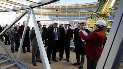 La Comunidad techa con una cubierta desmontable la plaza de Las Ventas