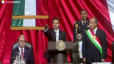 Cien heridos en protestas contra la investidura del presidente mexicano