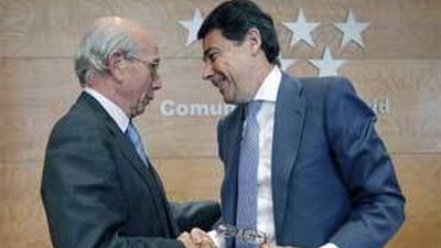 La Comunidad homenajea a los 150.000 voluntarios de la región