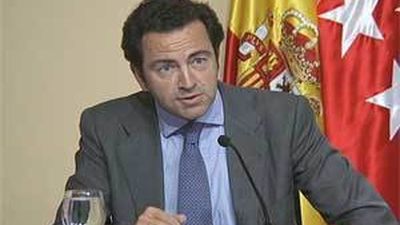 El PP acusa a la oposición de orquestar un "bochornoso espectáculo" en la Asamblea