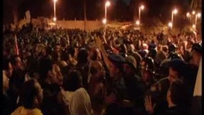 Mursi acepta la modificación del acta constitucional que blinda sus poderes