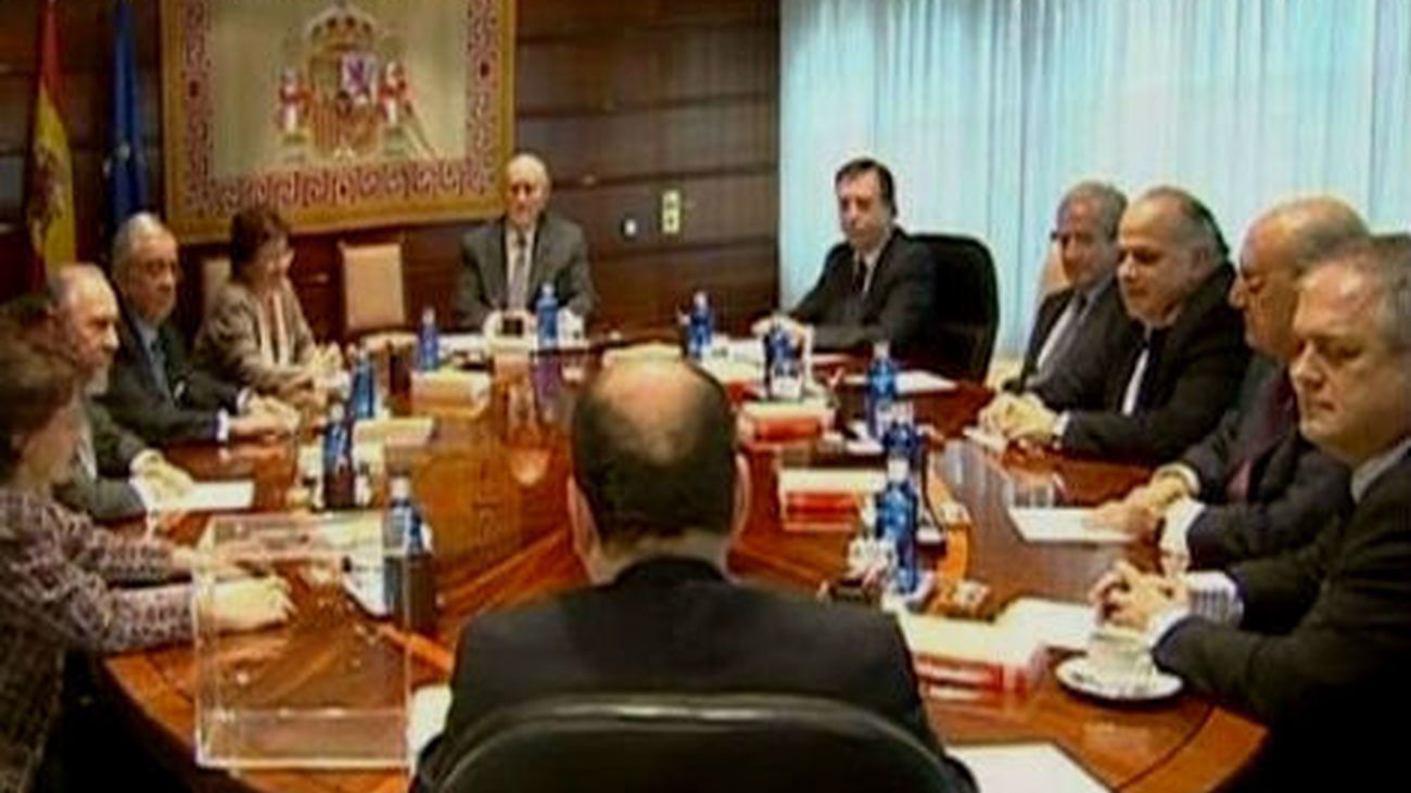 Suspendida la paga extra a los funcionarios vascos cuando algunos ya la han cobrado