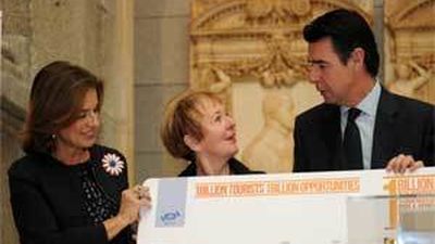 Una jubilada británica, de visita en Madrid, la turista mil millones