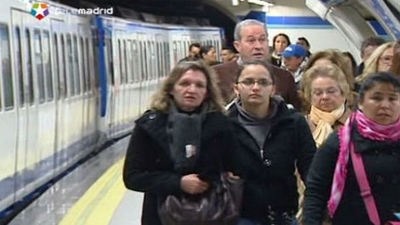 Metro pide cárcel para los saboteadores de trenes del suburbano de Madrid