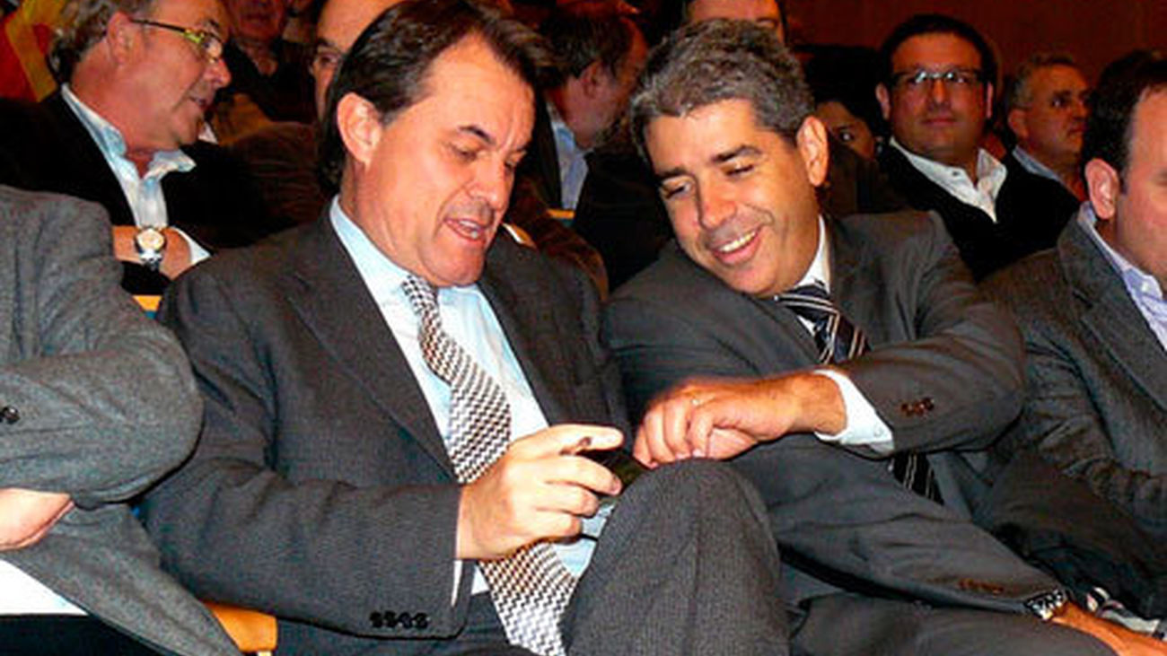 Artur Mas y Francesc Homs, en un mitin de CiU en Vic en 2009