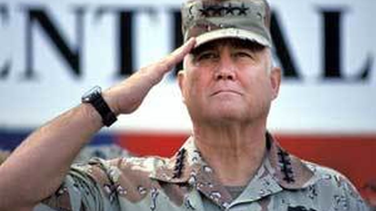 Fallece Norman Schwarzkopf, comandante de la primera Guerra del Golfo