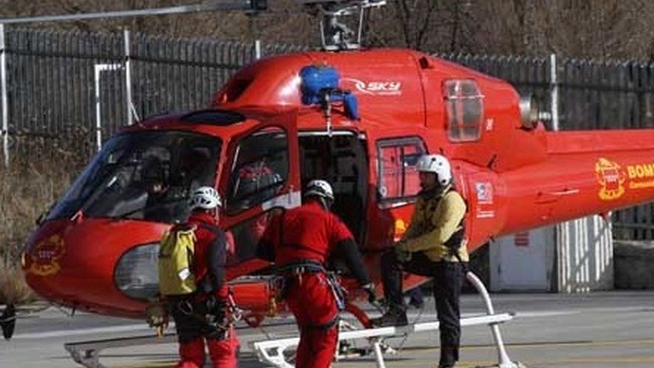 El 'WhatsApp' facilita el rescate  de siete montañeros perdidos en Peñalara