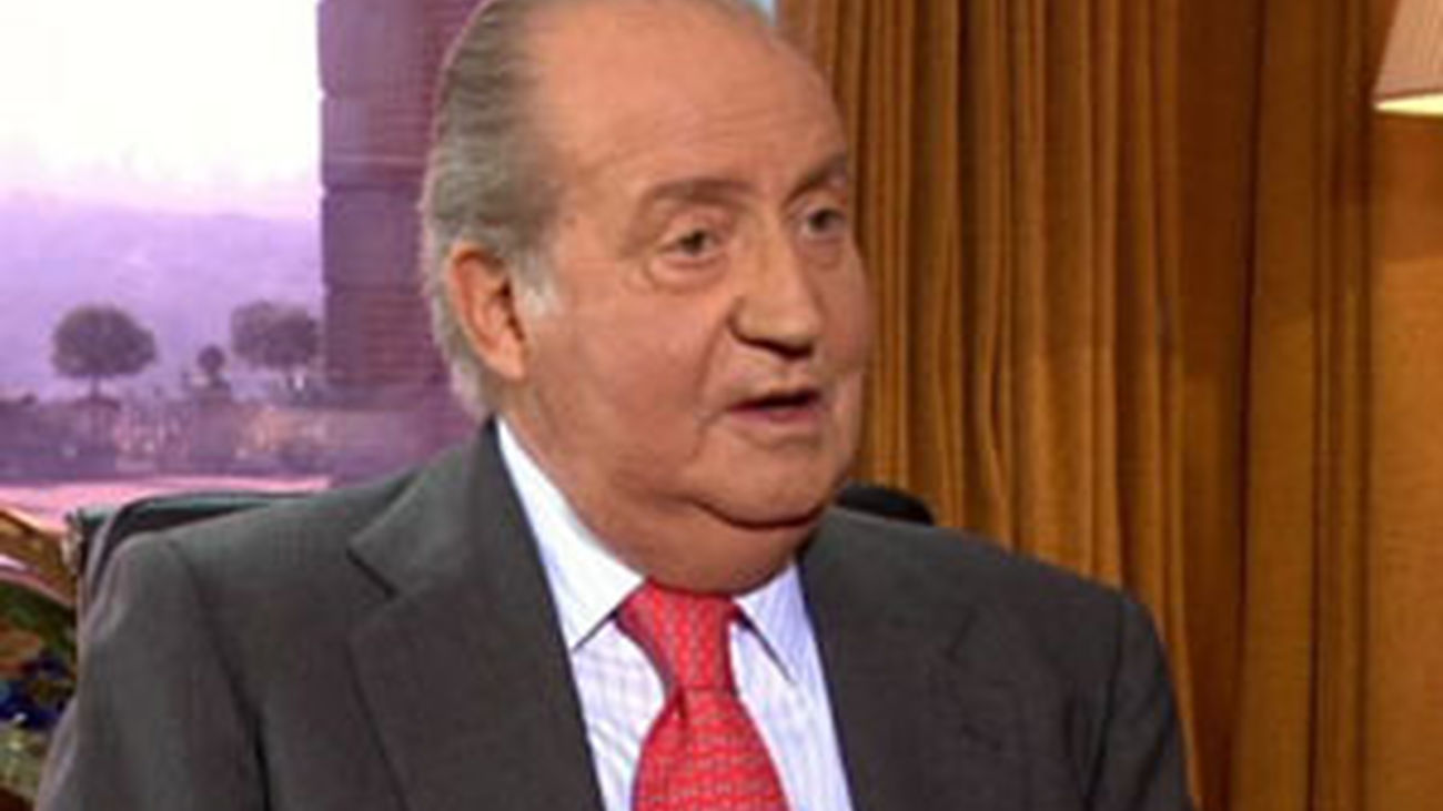 Los Reyes de España llegan a Lisboa en primer viaje tras la operación del monarca